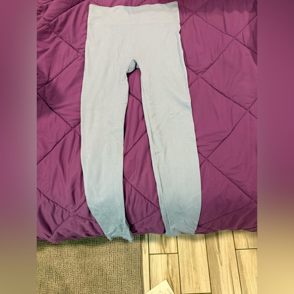 Pink Republic Women’s Size Medium Soft Gray Leggings
